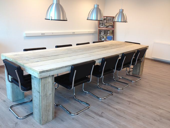 Steigerhouten vergadertafel blokpoot 23x23 Steigerhouten vergadertafel blokpoot 23x23