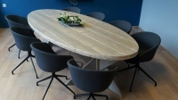 Eettafel ovaal steigerhout, houten kruispoot